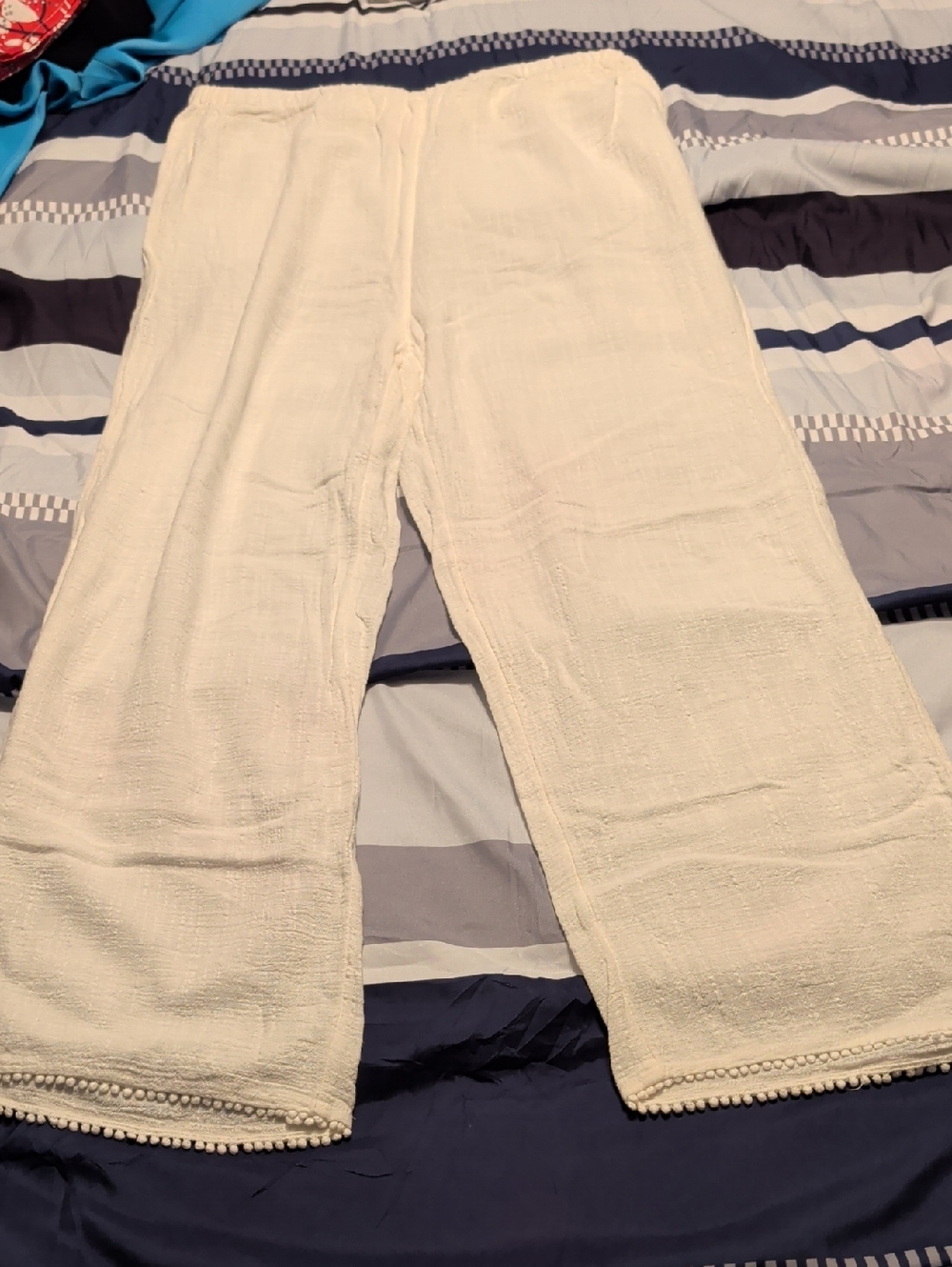 Xhilaration White  Beach Pants